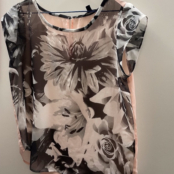 AE flower blouse - Picture 1 of 2